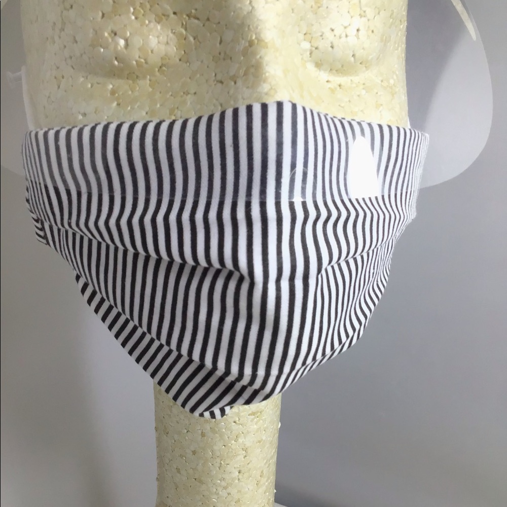 Pleated face mask